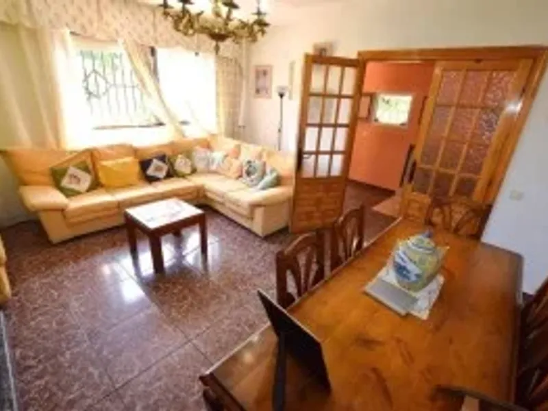 Chalet/casa independiente en Urbanización / El Viso de San Juan (Toledo)