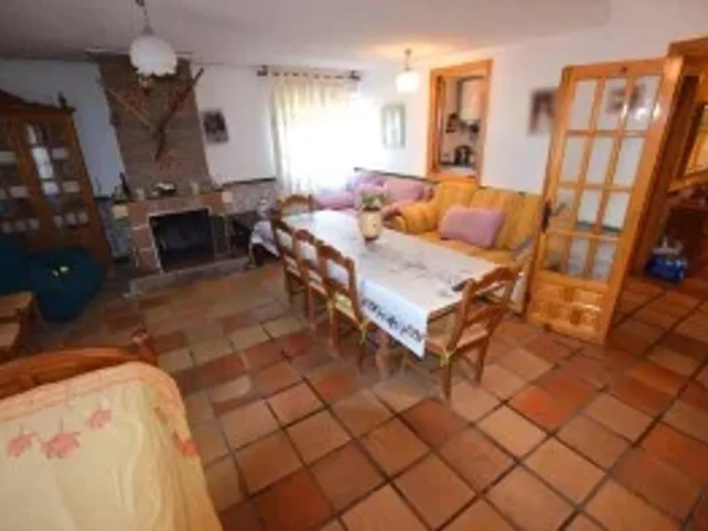 Chalet/casa independiente en Urbanización / El Viso de San Juan (Toledo)