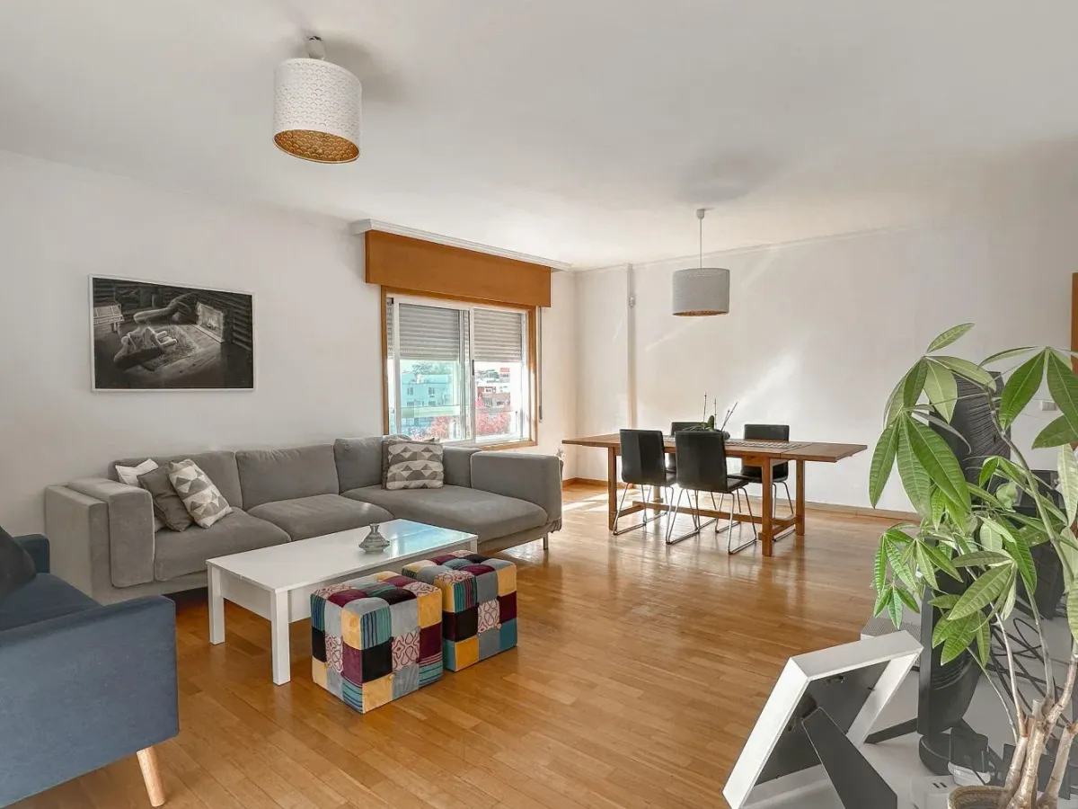 Excelente apartamento T3+1 e Lordelo do Ouro