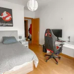 Excelente apartamento T3+1 e Lordelo do Ouro 15