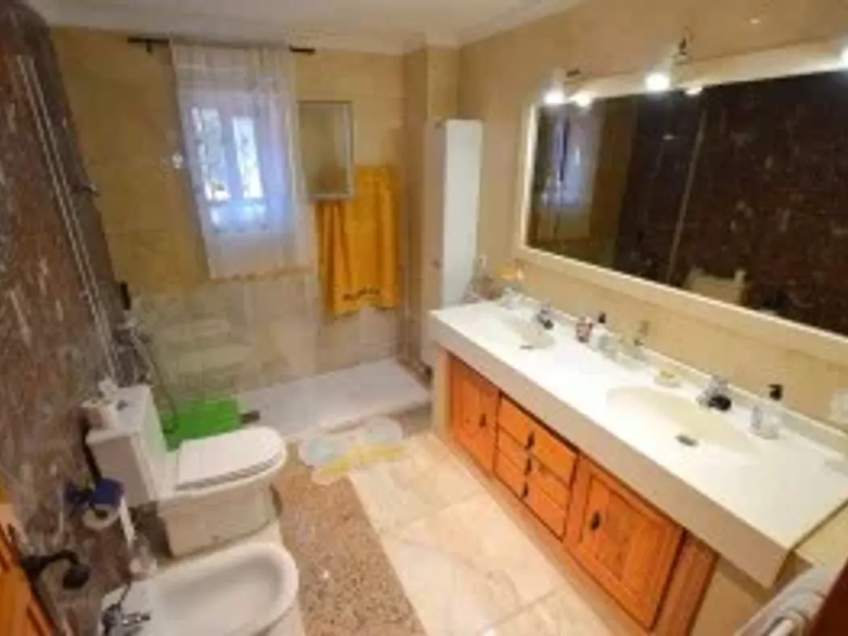 Chalet/casa independiente en Urbanización / El Viso de San Juan (Toledo)