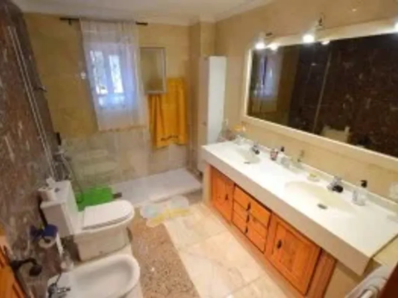 Chalet/casa independiente en Urbanización / El Viso de San Juan (Toledo)