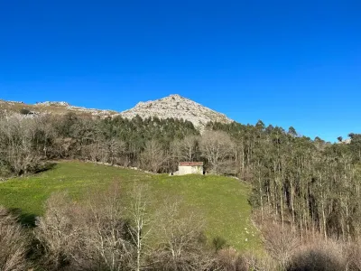 SE VENDE TERRENO RÚSTICO CON POSIBILIDAD DE CONVERTIRLO EN TERRENO URBANIZBLE EN LIÉRGANES