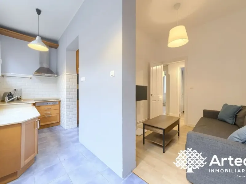 Alquiler de Temporada en Barrio de la Cruz (Begoña, Bilbao), 2 Habitaciones, Luminoso