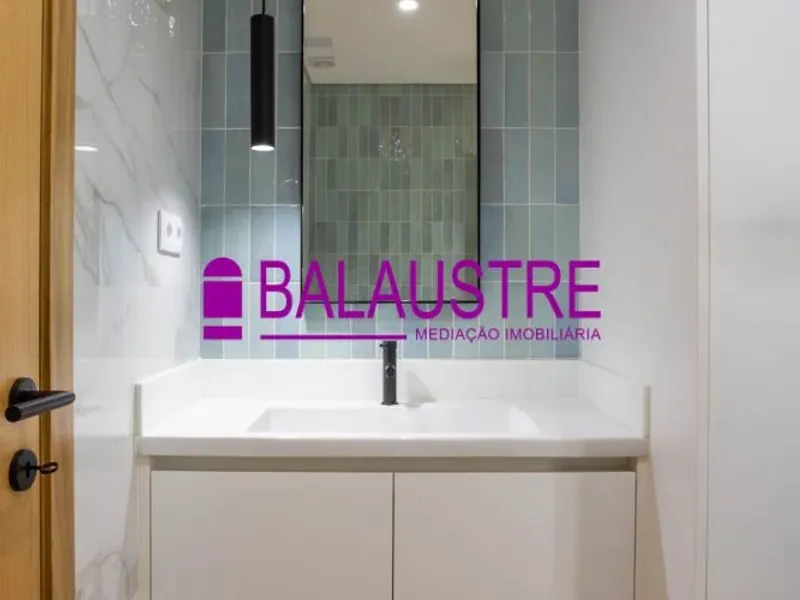 Apartamento T2 na Rua de Santo Adrião (NOVO) - 3º Esquerdo