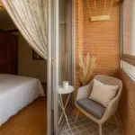 Vivienda exterior con 3 dormitorios, garaje y trastero junto a Esteban Sáez Alvarado y Carretera Poza 6