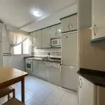 Vivienda exterior con 3 dormitorios, garaje y trastero junto a Esteban Sáez Alvarado y Carretera Poza 11