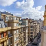 Descubre una propiedad exclusiva situada en la mejor zona del barrio de Gros en Donostia-San Sebastián. 17