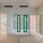 Moradia isolada tradicional junto ao mar e praia 10