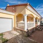 Chalet en UNA PLANTA con PISCINA en San Pedro del Arroyo 2