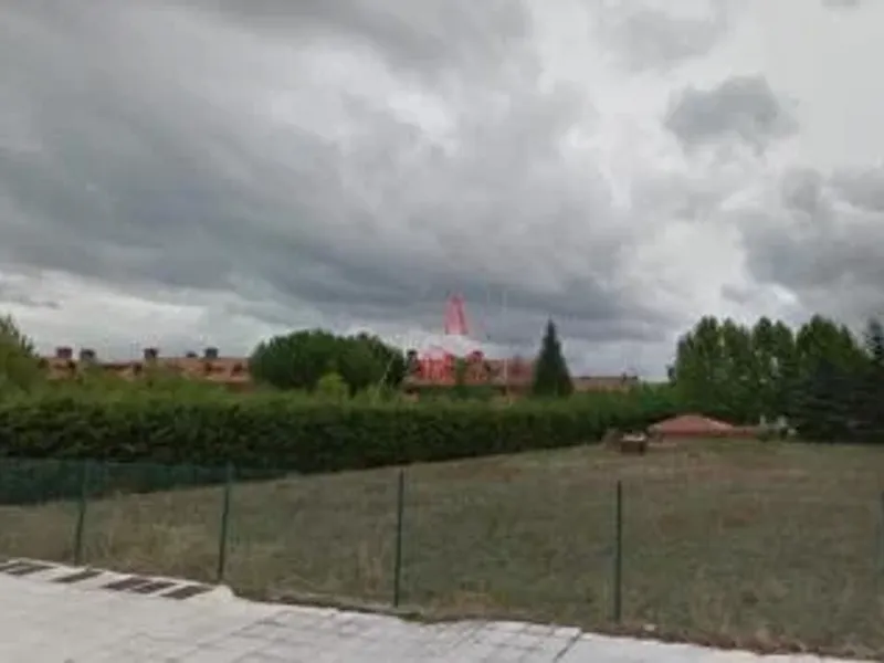 Parcela de 1200 m2 en Sariegos