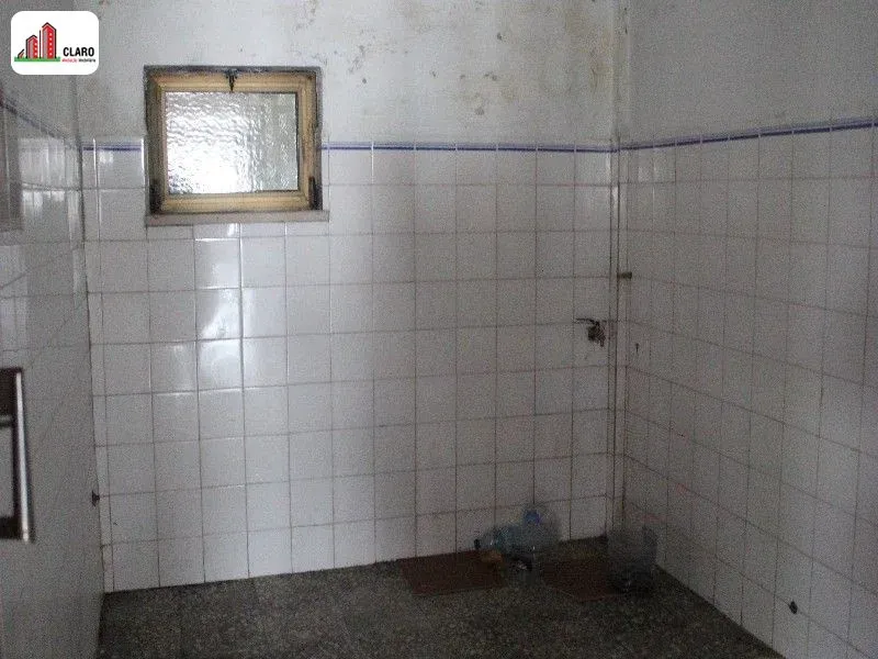 Loja (250m2) - Urb. da Caneira / Condeixa