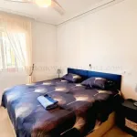 Venta de Espectacular Piso Bajo en Playa Islas Menores con Amplio Porche y Piscina Comunitaria 9