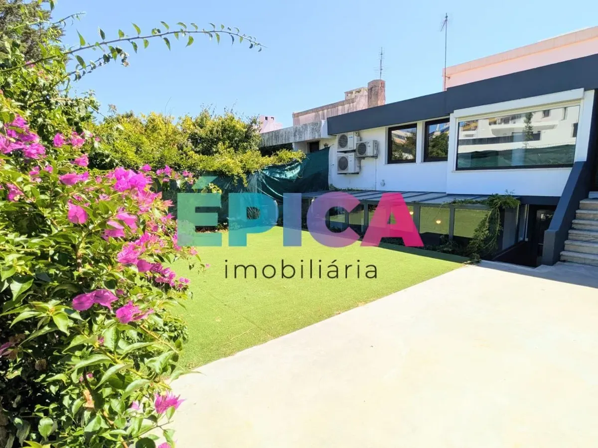 Moradia T6+2 Alfragide