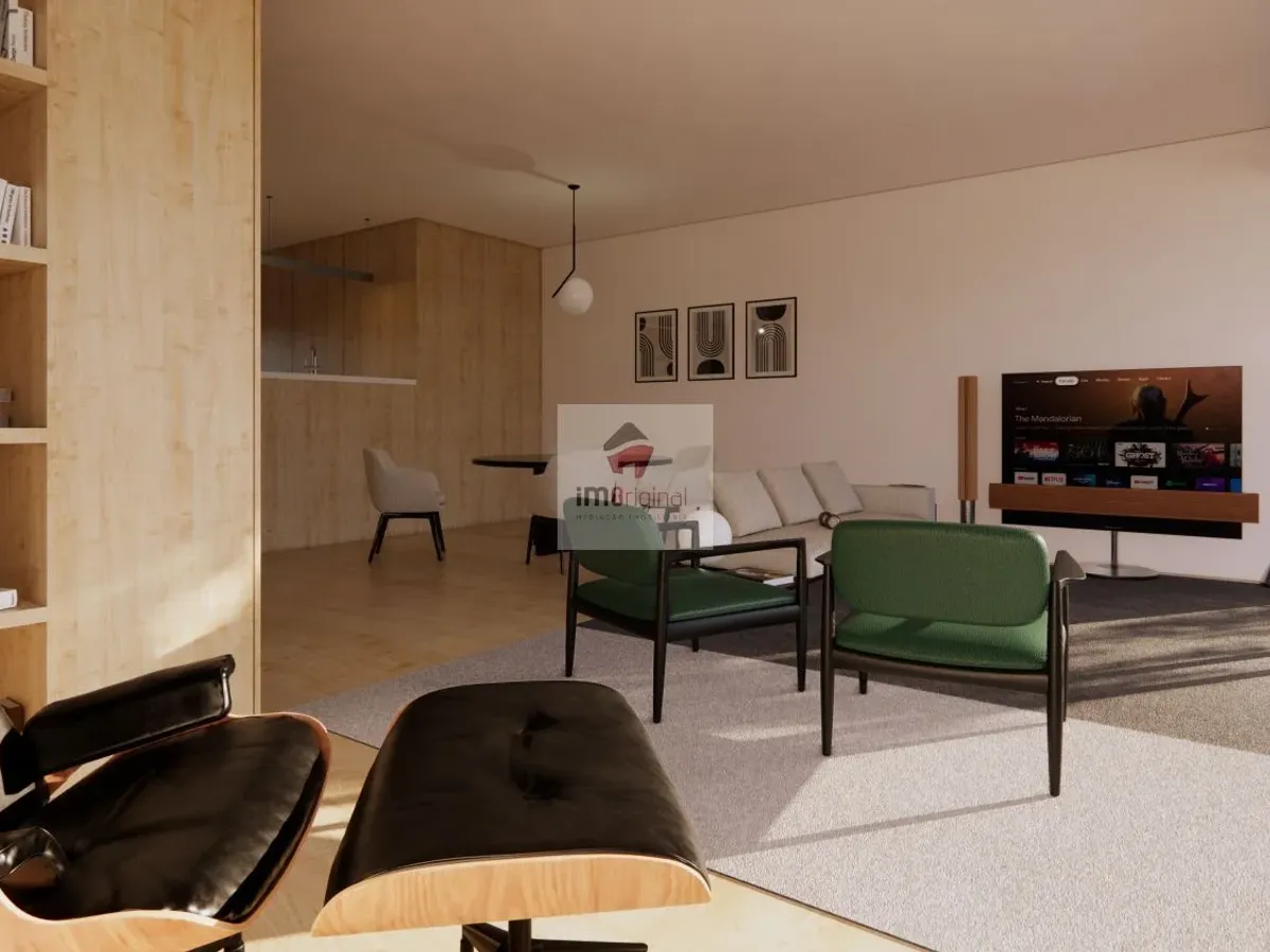 Moradia 4 frentes com piscina, terreno c/420 m2, Grijó