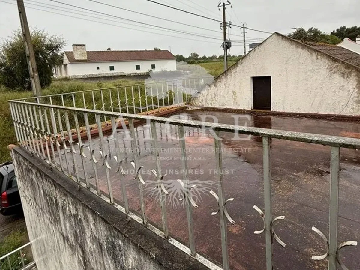 Moradia T3 - , Mora, venda