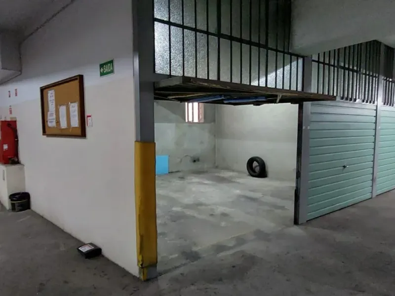 Garagem Queluz