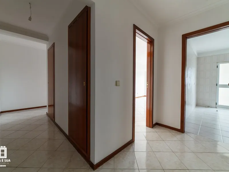 Apartamento T2 para arrendamento em São João de Ovar