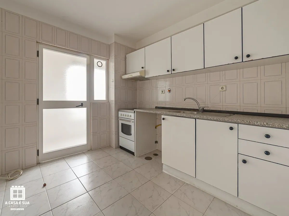 Apartamento T2 para arrendamento em São João de Ovar