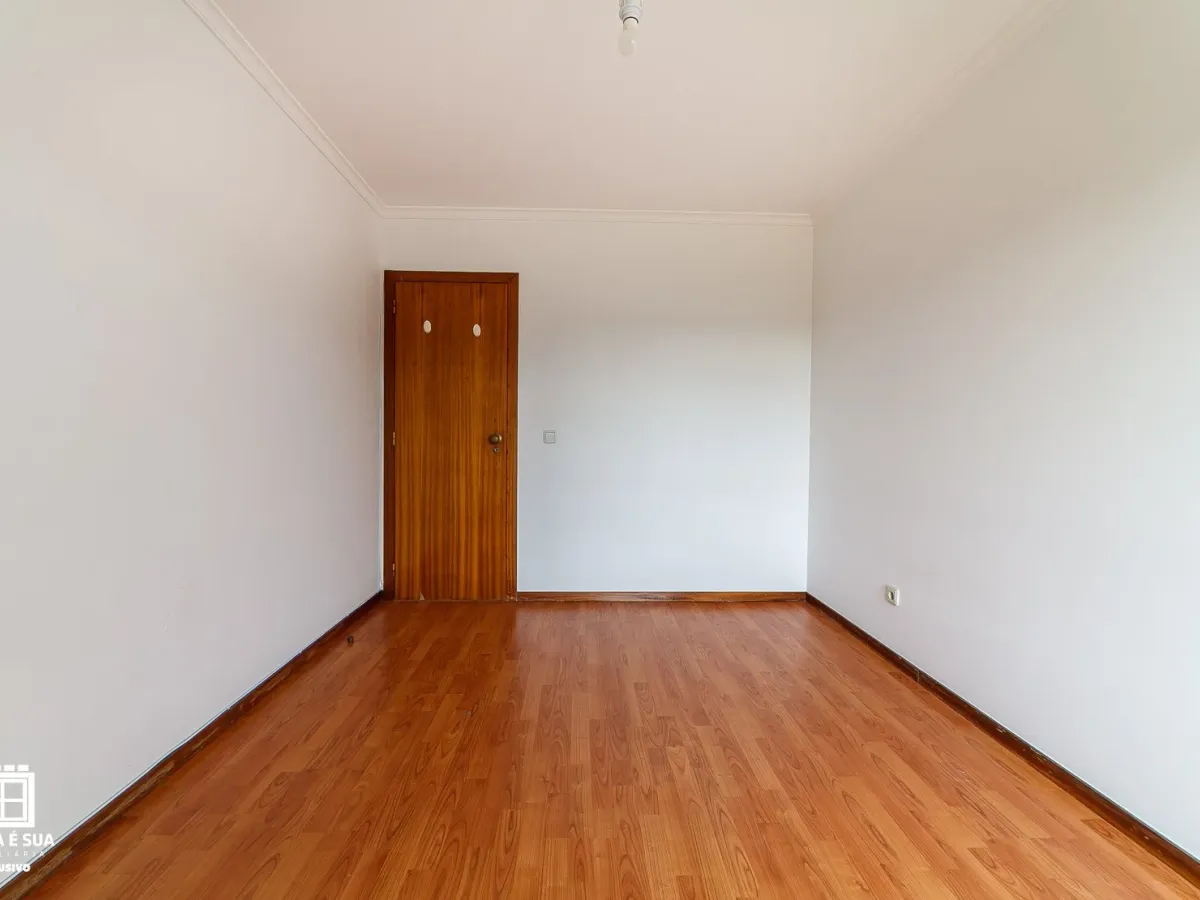 Apartamento T2 para arrendamento em São João de Ovar