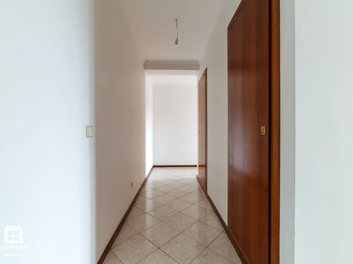 Apartamento T2 para arrendamento em São João de Ovar