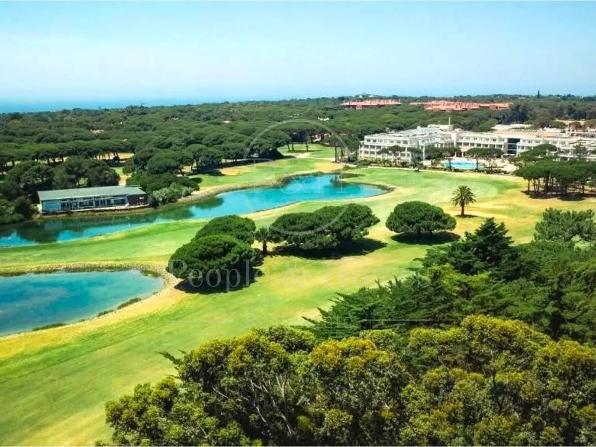 Cascais - Quinta da Marinha. Ultra moderna. Nova. Vista mar