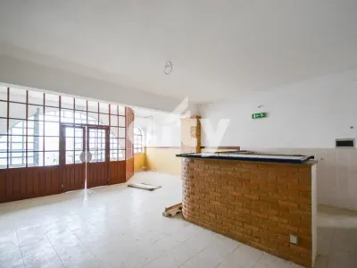 PRÉDIO EXCLUSIVO NO CENTRO DE MONTARGIL