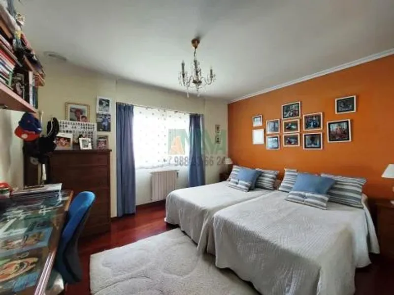 MAGNIFICO CHALET EN LA CIUDAD