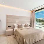 Modern Luxurious Villa in El Paraiso 7