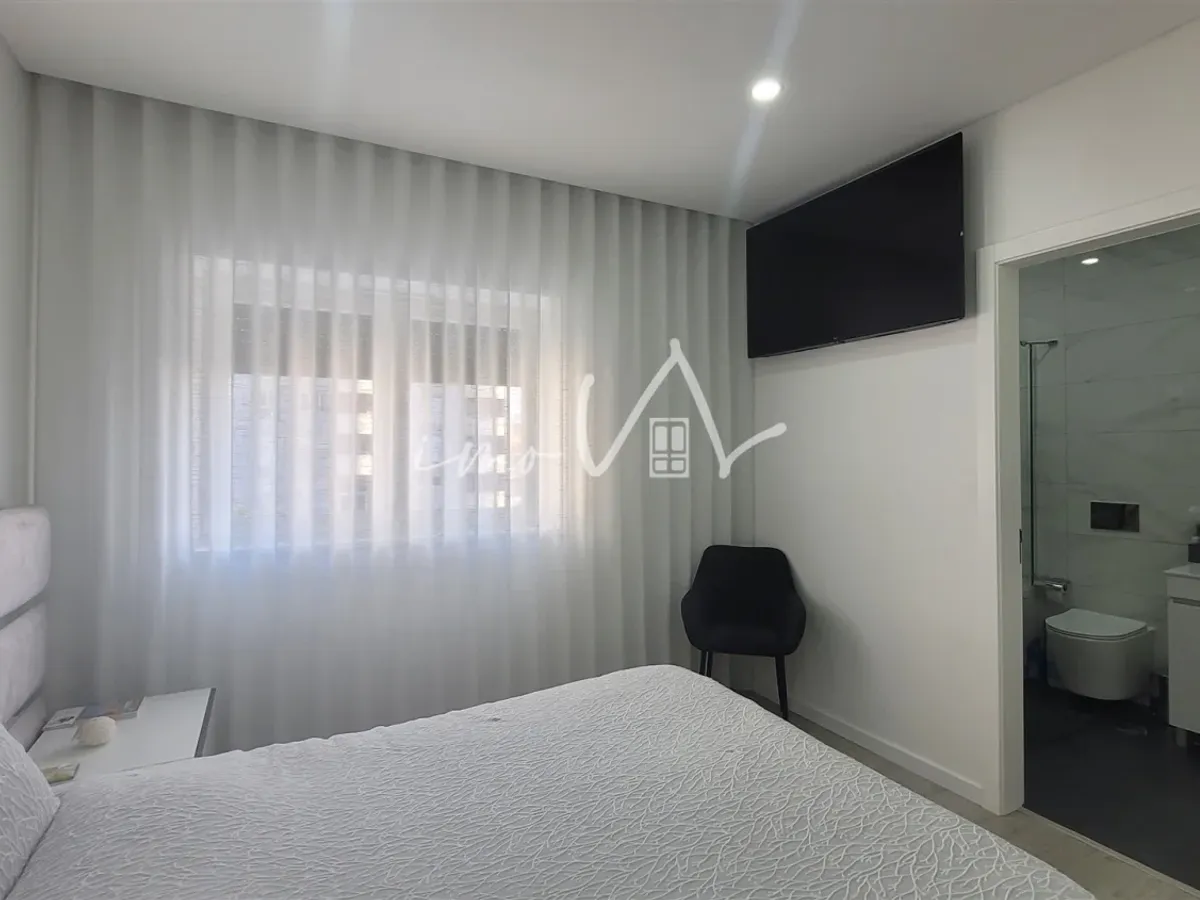 Apartamento T3 junto à praia