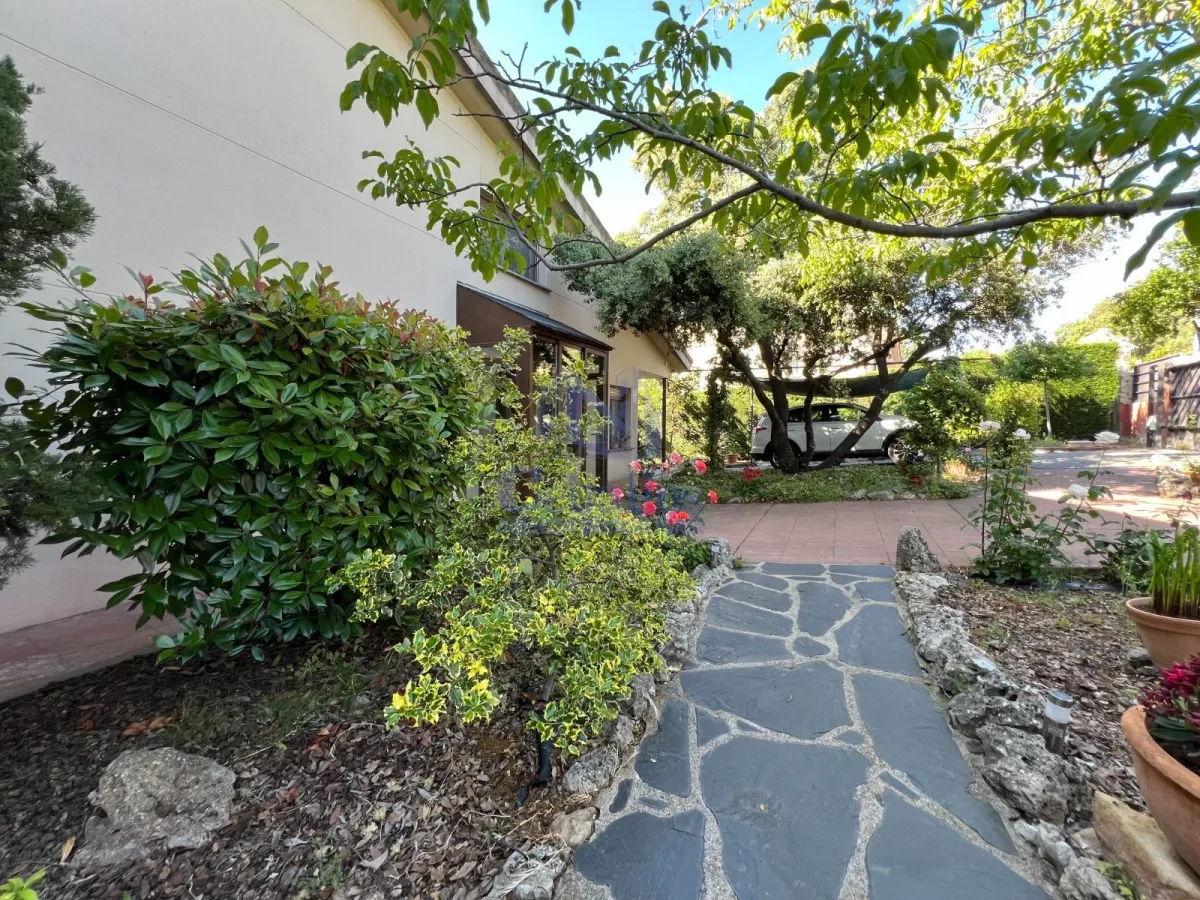 La Casa Perfecta para una vida plena con Jardín de Ensueño