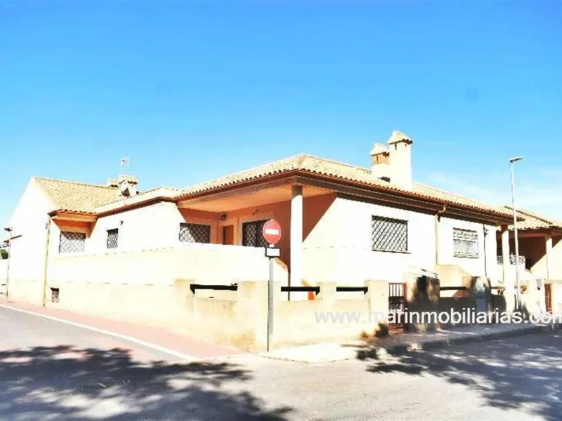 CHALET ADOSADO SANTA ANA (MURCIA)