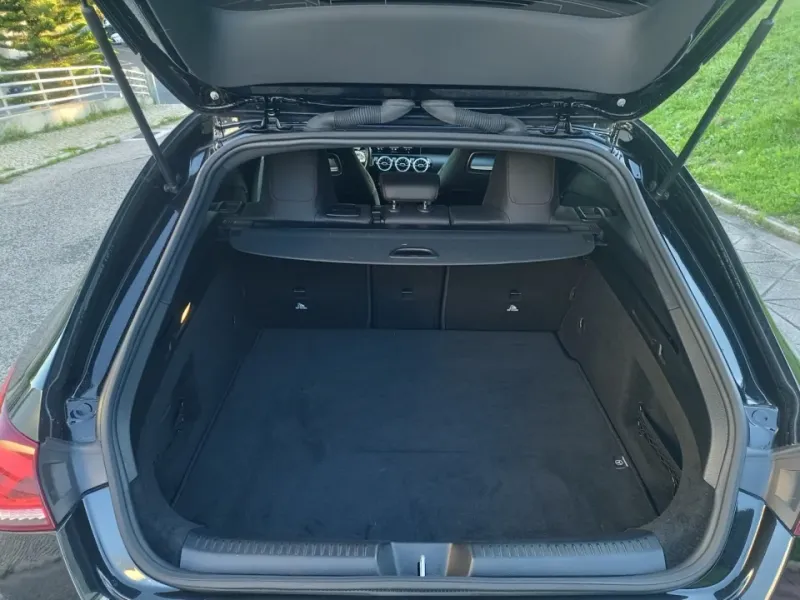 Mercedes-Benz CLA 200D Shooting Brake AMG