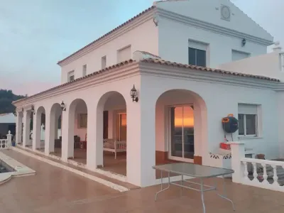 Country Villa 4 beds 3 bath Vélez Málaga