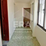 Moradia com Anexos, Quintal e Vista Panorâmica 13