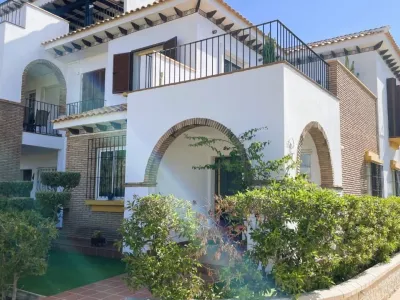 Fabulous 3-bedroom duplex with mountain views and garden in Vera playa