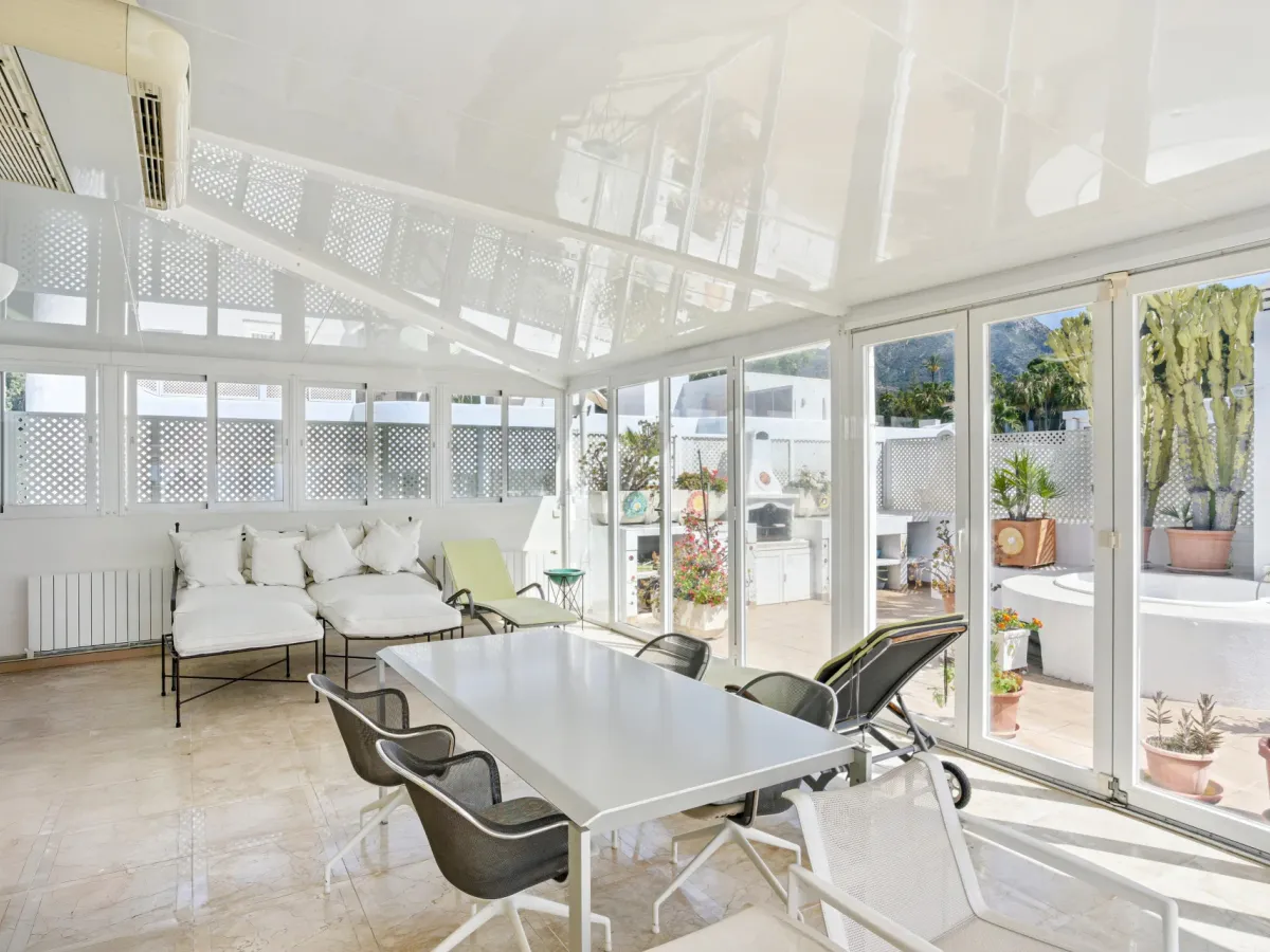 Impressive three bedroom, south facing duplex penthouse in the well-known and gated community Marbella Real