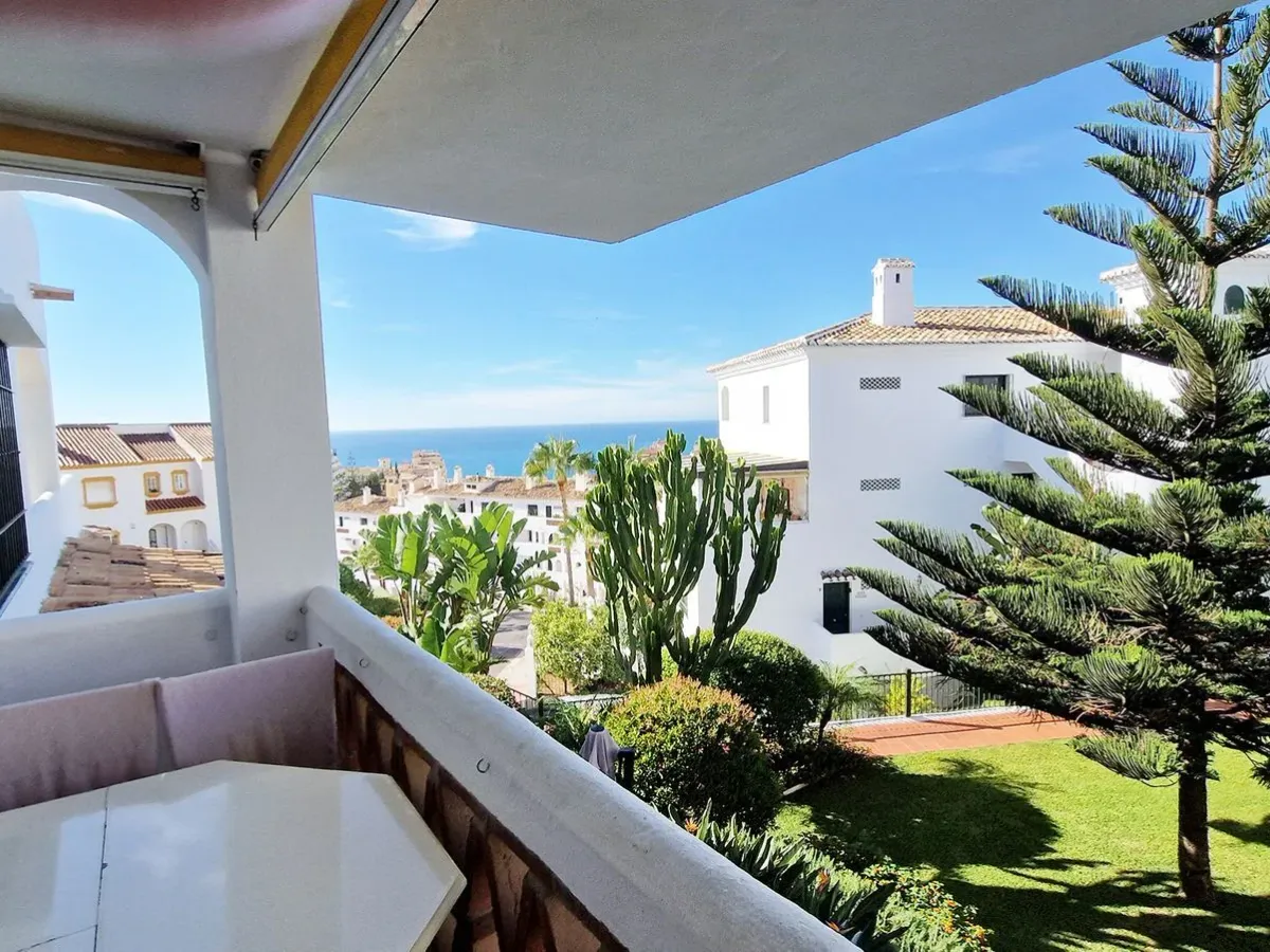 Middle Floor Apartment in Benalmadena Costa