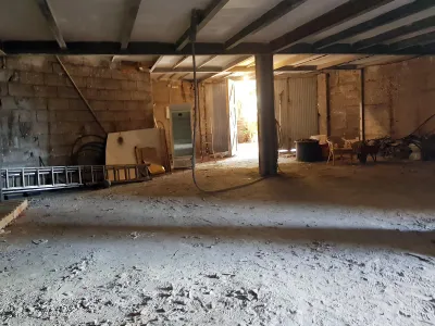 Large Freehold For Night Club-Restaurant for Sale