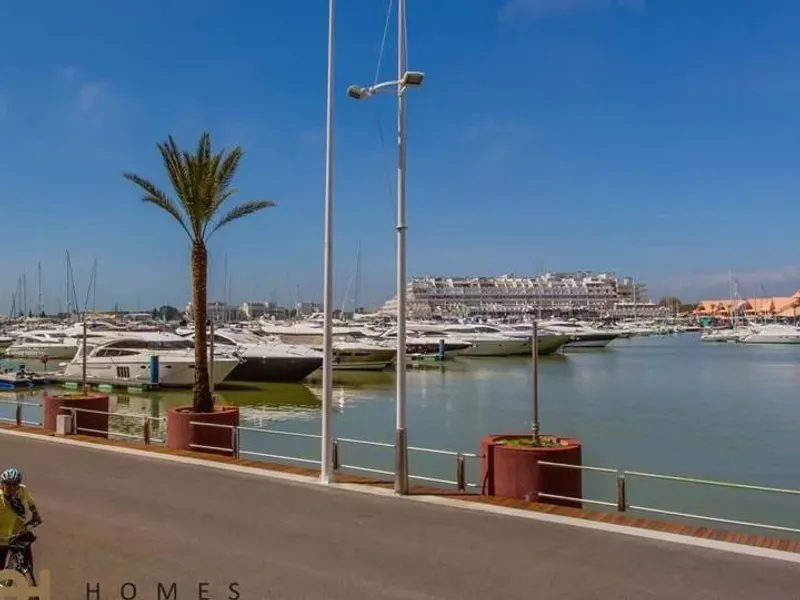 FOR SALE APARTMENT T0 PLUS 1 BEDROOM IN VILAMOURA MARINA