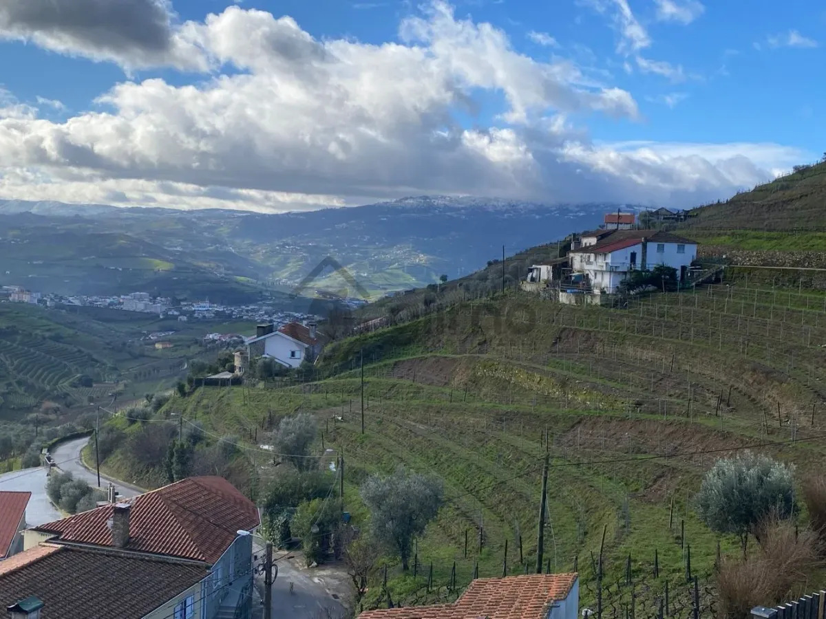 Moradia a 6,3 km da Régua