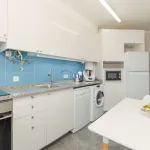 Apartamento T2 em Carcavelos, com arrecadação 3