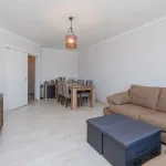Apartamento T2 em Carcavelos, com arrecadação 7