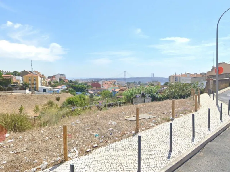 Terreno na Ajuda com Projeto - Pólo Universitário