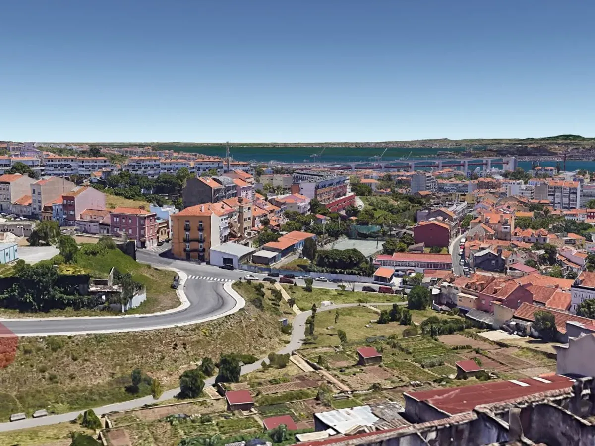 Terreno na Ajuda com Projeto - Pólo Universitário