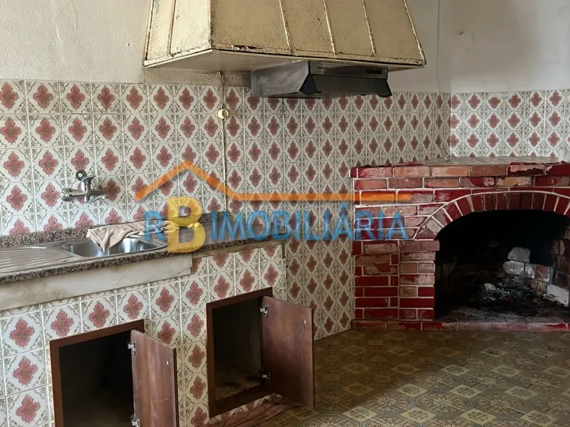 Conjunto de 2 moradias geminadas em Mansores