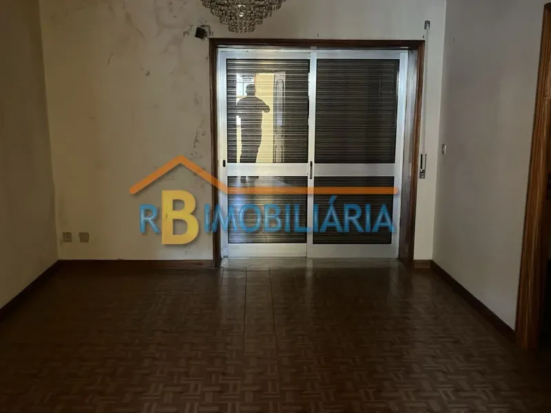 Conjunto de 2 moradias geminadas em Mansores