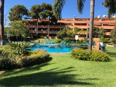 2 Dormitorio Apartamento En Venta en Elviria