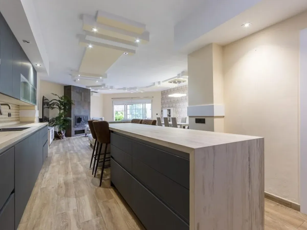 VIVIENDA ADOSADA EN ENVIA GOLF REF:2338