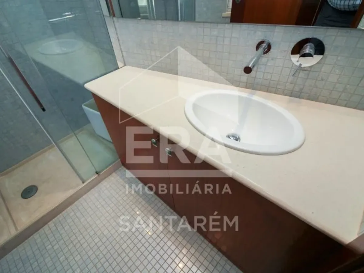Moradia T6 com Piscina no Centro da Cidade Santarém